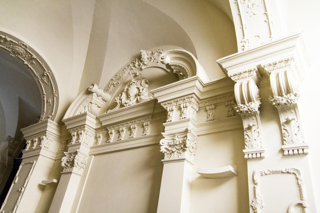 Eoetvoes Apartman Budapest Bilik gambar
